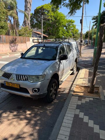 מודעת רכב מיצובישי טרייטון / L200