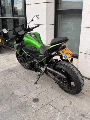 מודעת רכב קאוואסאקי Z900