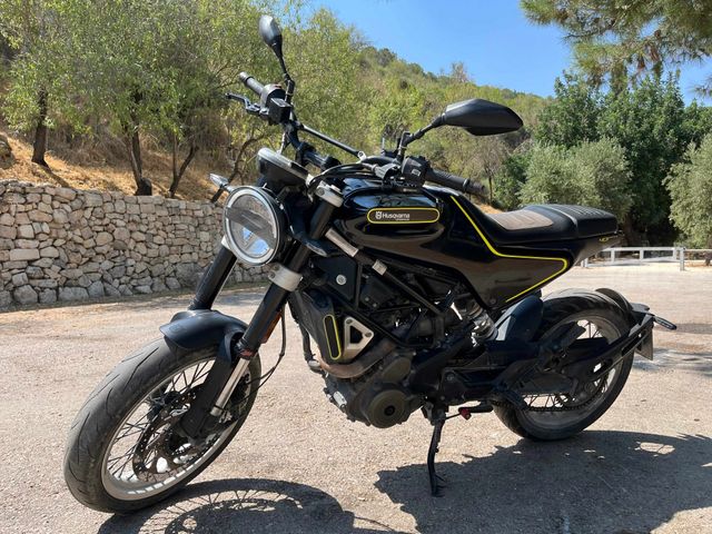 מודעת רכב הוסקוורנה SVARTPILEN 401
