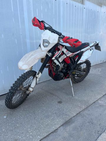 מודעת רכב גאס-גאס EC450F