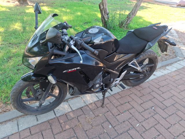 מודעת רכב הונדה CBR300R