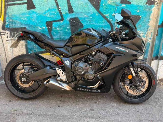 מודעת רכב הונדה CB650R