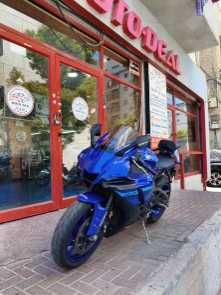 מודעת רכב ימאהה YZF-R1
