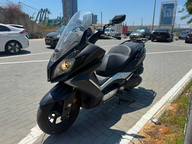 מודעת רכב קימקו דאון-טאון 350