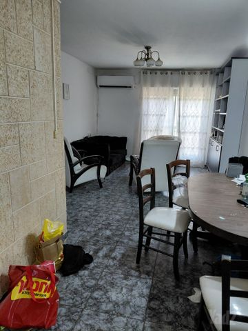 משה שרת 54