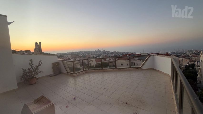 יקינטון 26