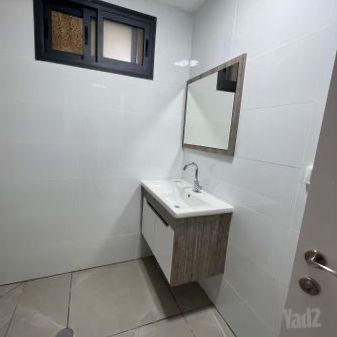 דן 121