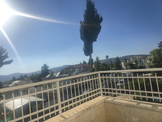 מעוז ציון ב'