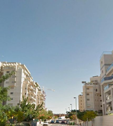 עמנואל זמיר 