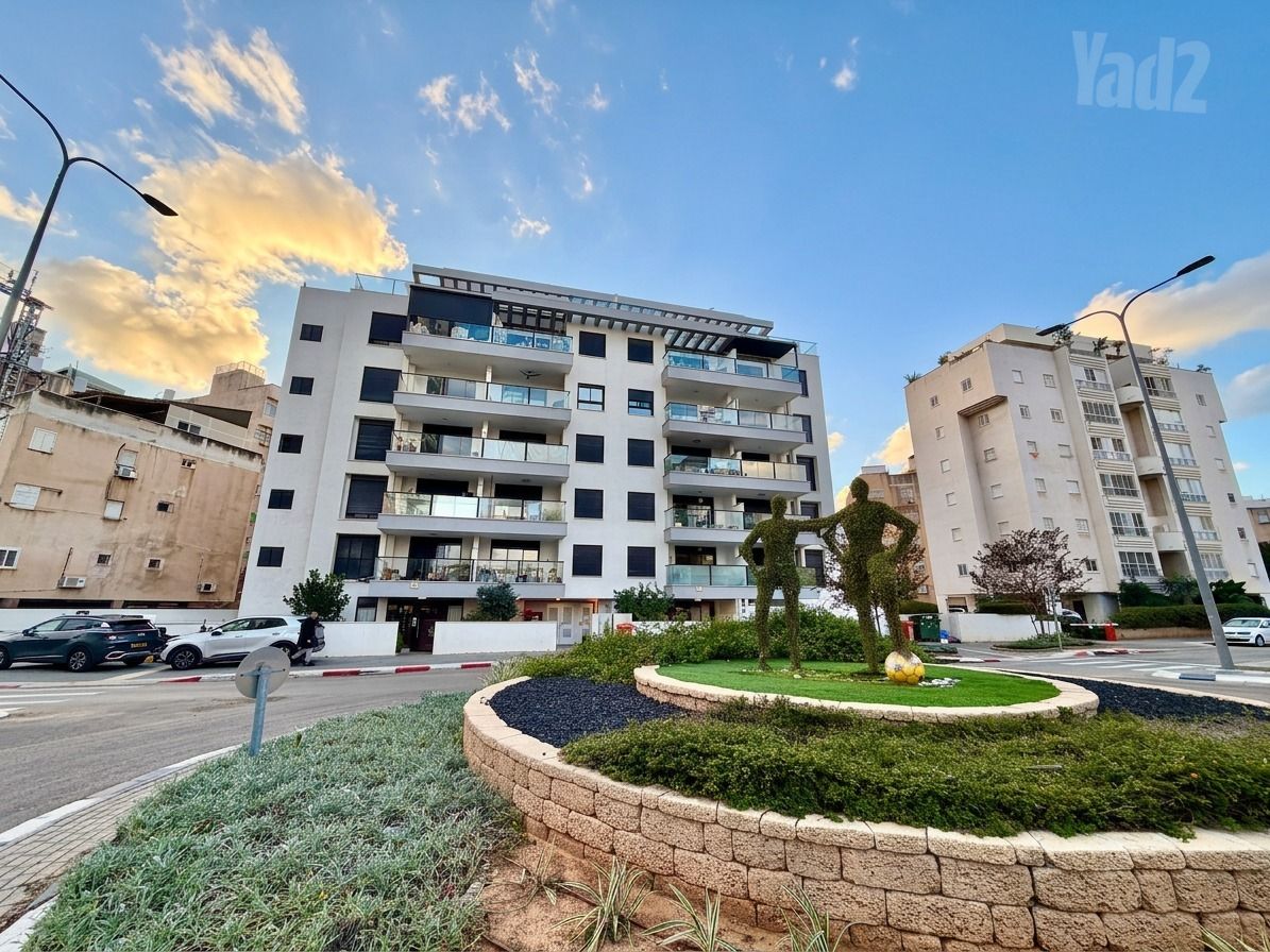 דירה, ישראל זנגוויל 43, צפון מזרח מרכז העיר, נתניה