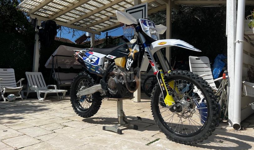 מודעת רכב הוסקוורנה FE350