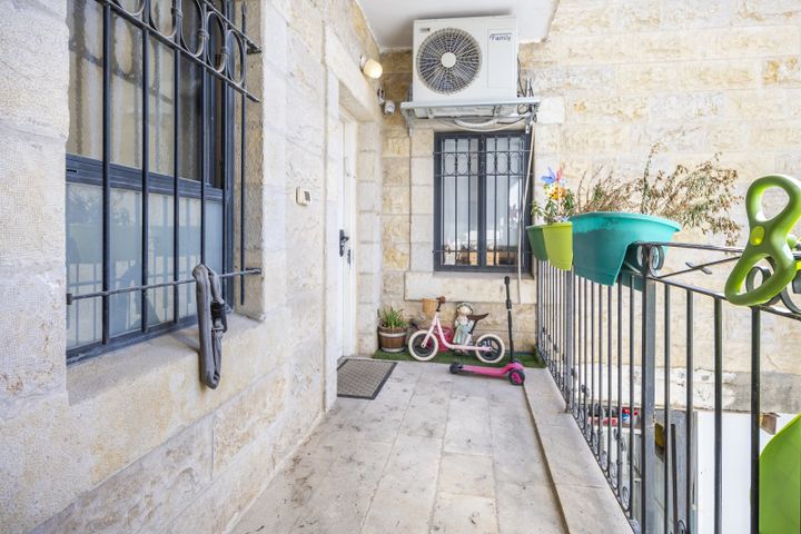 דירה למכירה בירושלים — 3