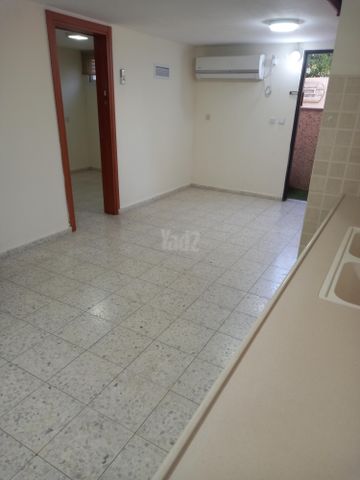 כוכבית 8