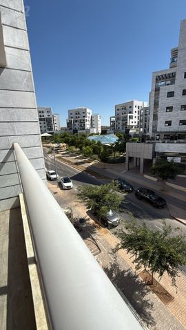 גולדה מאיר 102