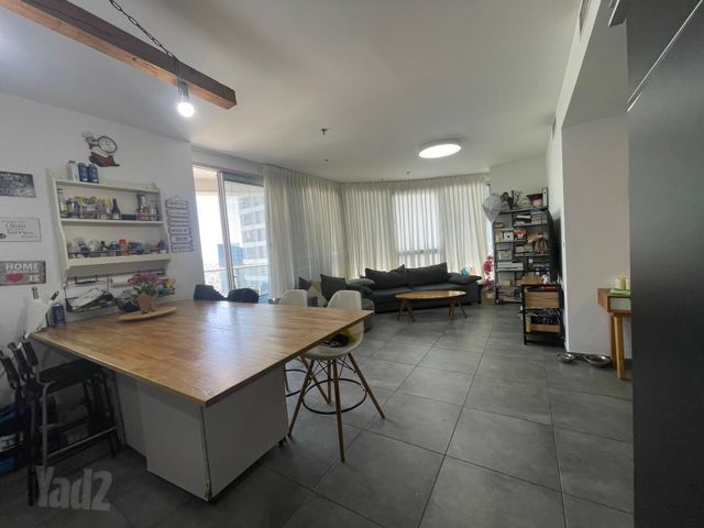 דירה, גני שרונה, קרית הממשלה, תל אביב יפו