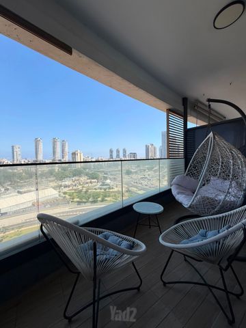 דרך מנחם בגין 160