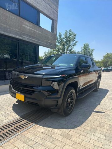 מודעת רכב שברולט סילברדו EV