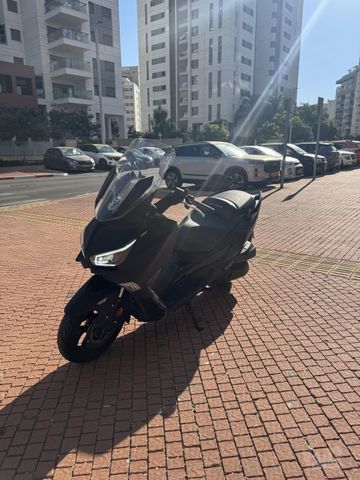 מודעת רכב סאן יאנג ג'וי-מקס Z-250