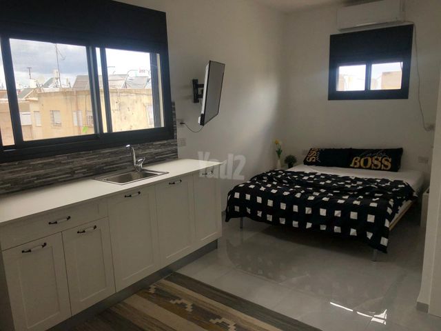 פועה 4