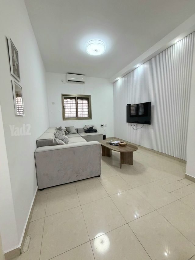 דירה, שדרות ירושלים 66, מרום נווה, רמת יצחק, רמת גן