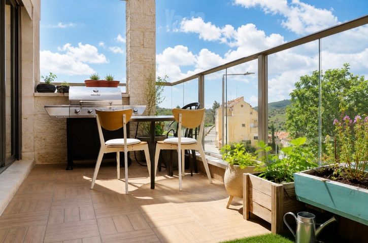 דירה למכירה בצור הדסה (תיווך) — 2