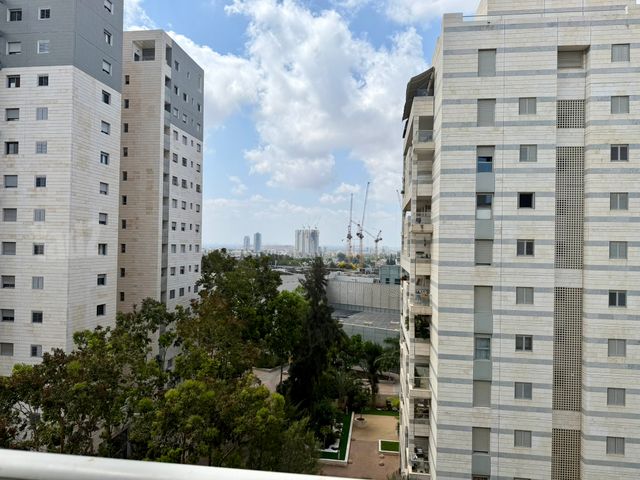 שמעון בן צבי 15