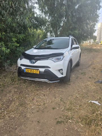 מודעת רכב טויוטה RAV4