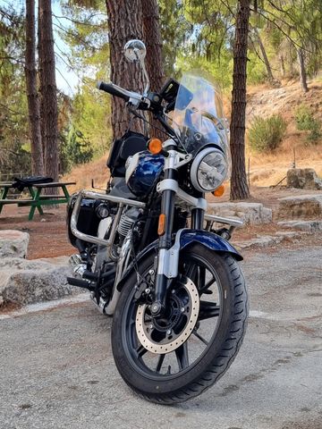 מודעת רכב רויאל אנפילד סופר מטאור 650