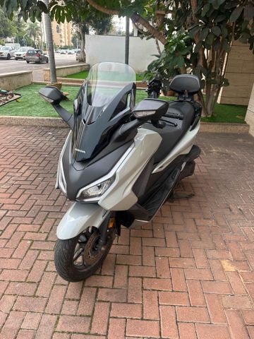 מודעת רכב הונדה FORZA350