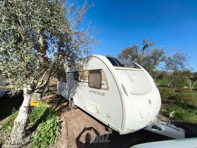 מודעת רכב נגרר (קראוון נגרר)