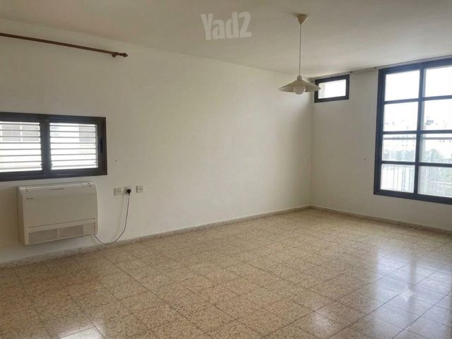 טרומפלדור 18