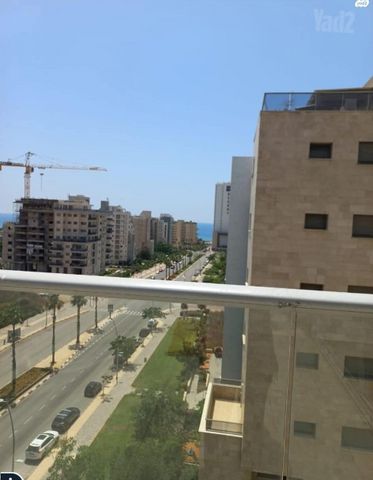 שדרות מנחם בגין 25