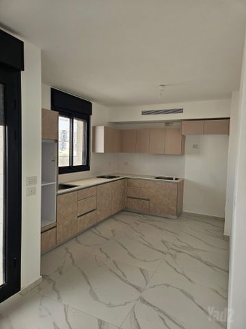 דירה להשכרה בבית שמש — 4