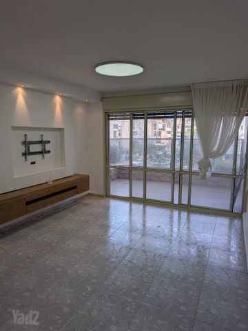 קדיש לוז 12