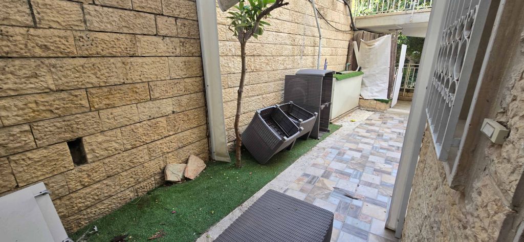 יחידת דיור להשכרה בירושלים — 5