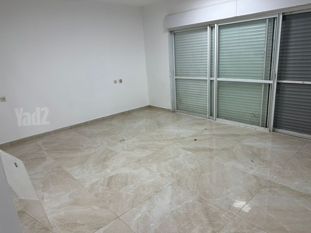 ימית 17
