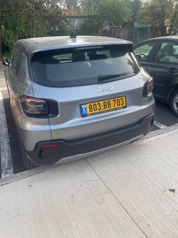 מודעת רכב ג'יפ אוונגר