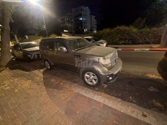 מודעת רכב דודג' ניטרו
