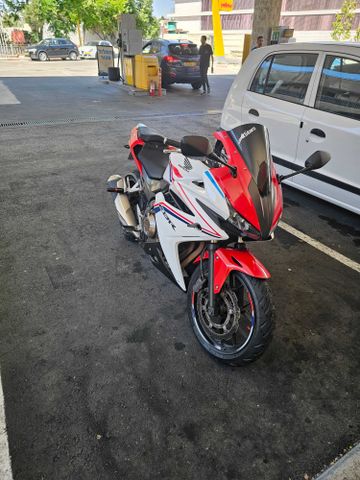 מודעת רכב הונדה CBR500R