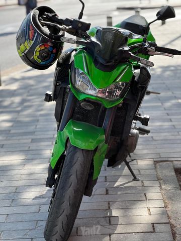 מודעת רכב קאוואסאקי Z900