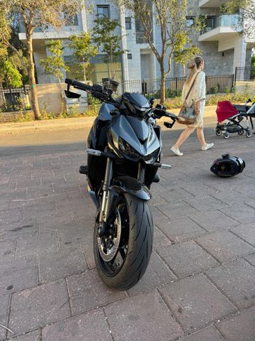מודעת רכב קאוואסאקי Z900