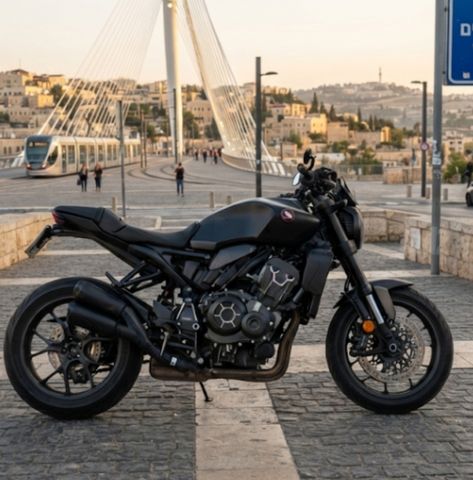מודעת רכב הונדה CB1000R
