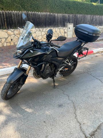 מודעת רכב הונדה CB500X