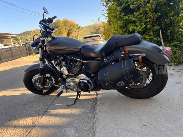 מודעת רכב הרלי דיווידסון ספורטסטר 1200C