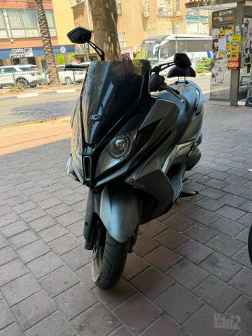 מודעת רכב קימקו דאון-טאון 350