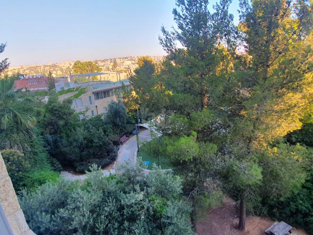 דירה למכירה בירושלים — 2