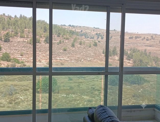 שדרות החושן 11