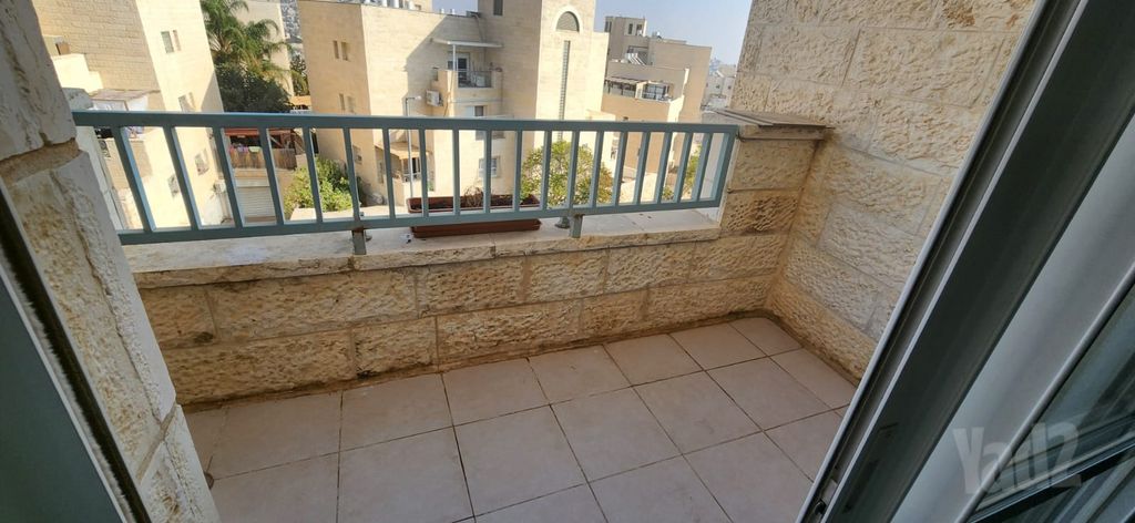דירה למכירה בירושלים — 2