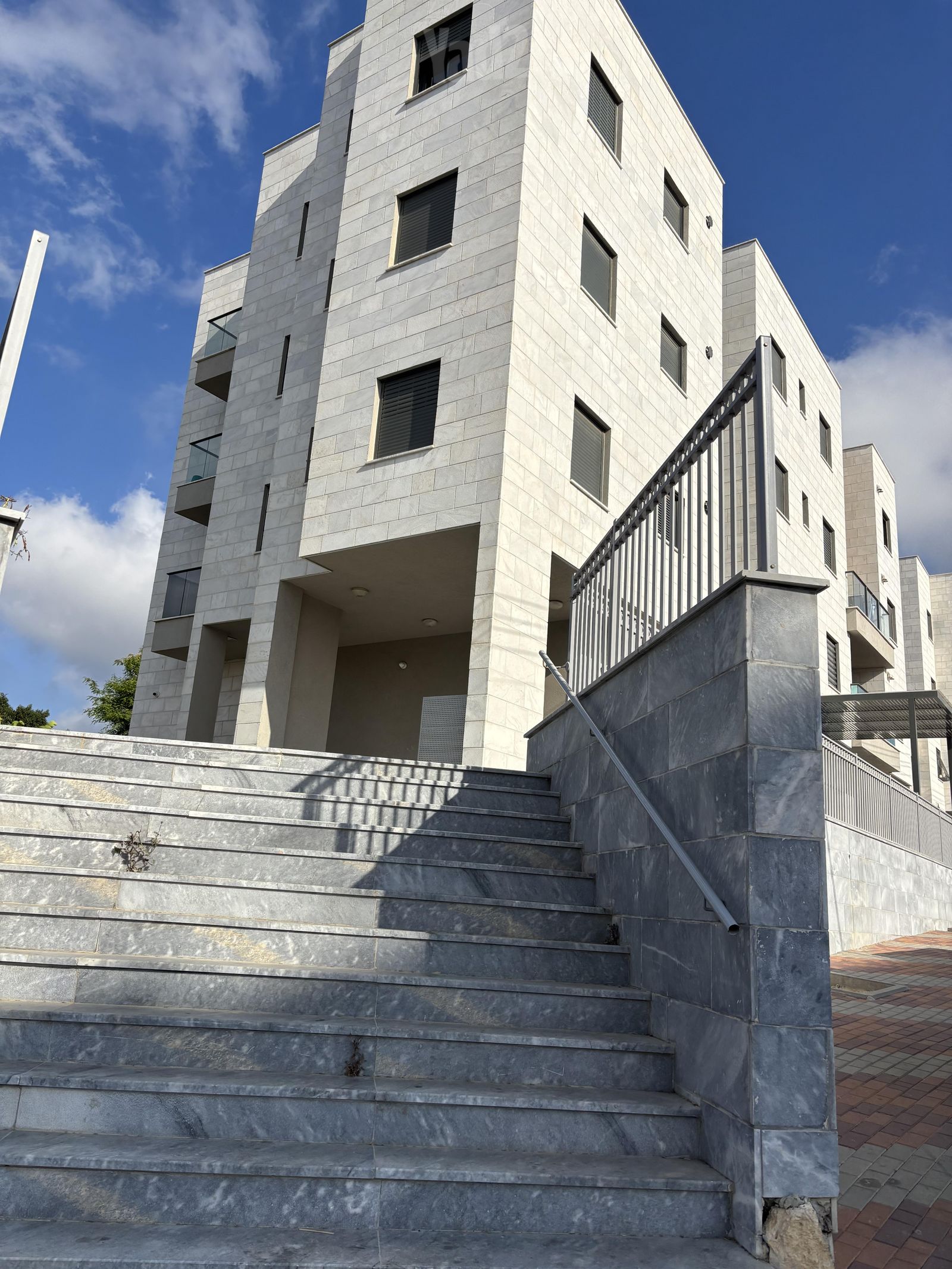 דירה, הלל יפה 16, רמת צבי, זכרון יעקב