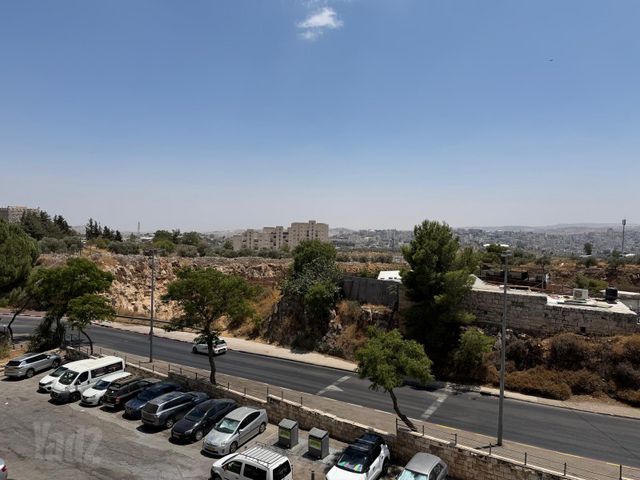 דירה להשכרה בירושלים — 5
